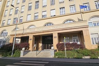 Muž z Tachovska bral 25 let starobní důchod mrtvé tchýně. Sociálka mu vyplatila milióny - Novinky